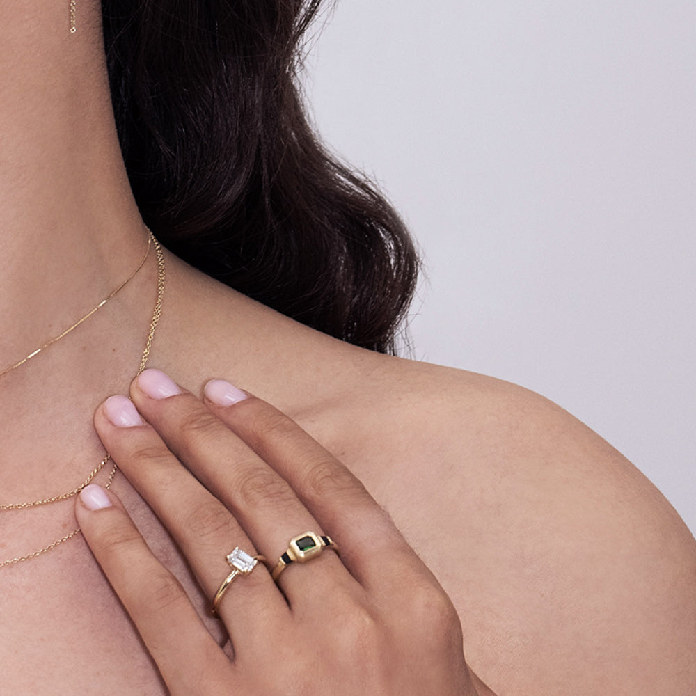 טבעת יהלום מעבדה אמרלד קאט במשקל 1 קראט