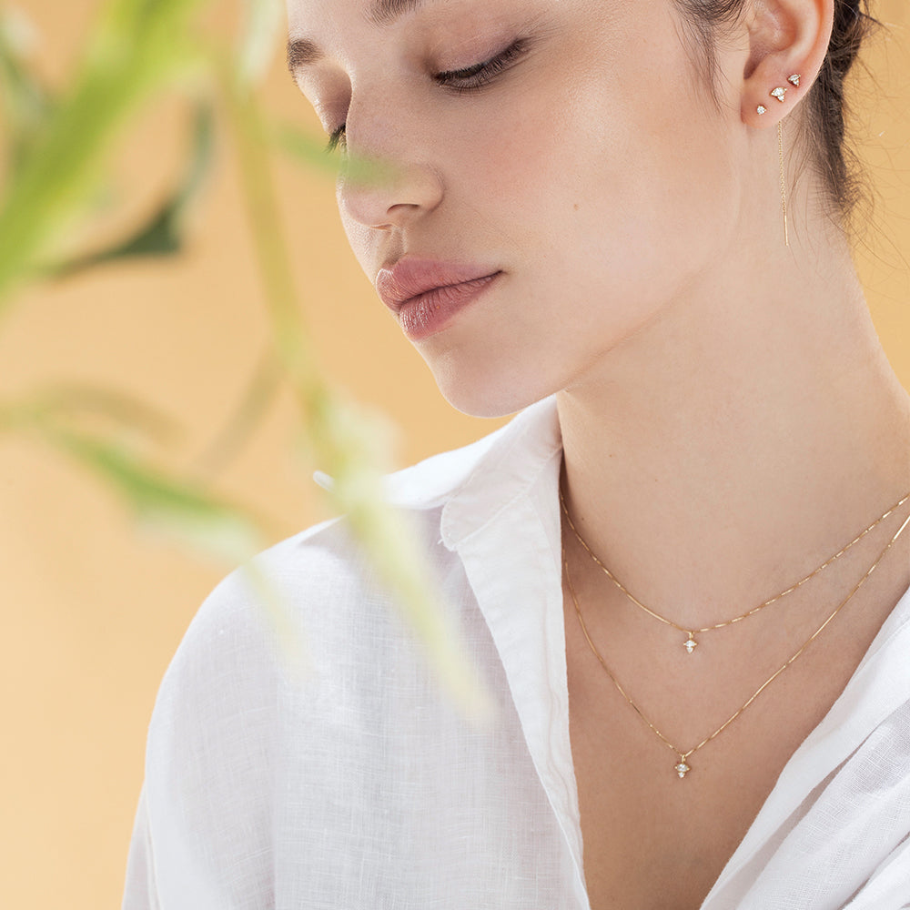 שרשרת זהב עדינה עם תליון יהלומים משולב יהלום בחיתוך מרקיזה (5 נקודות) ויהלום עגול