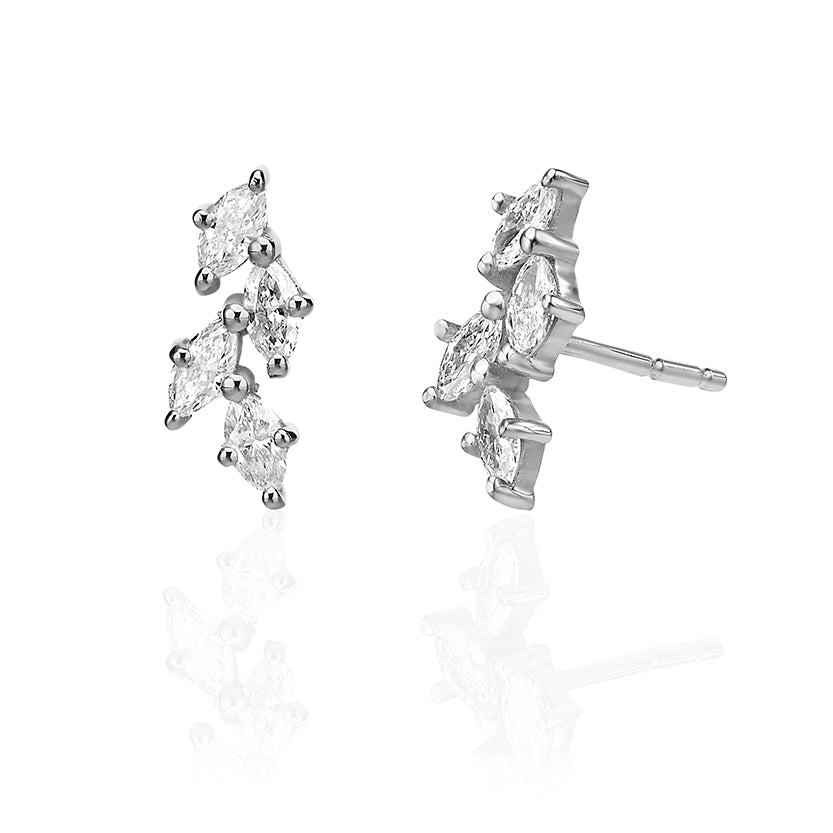 עגילי זהב צמודים בצורת עלים משובצים יהלומים בחיתוך מרקיזה