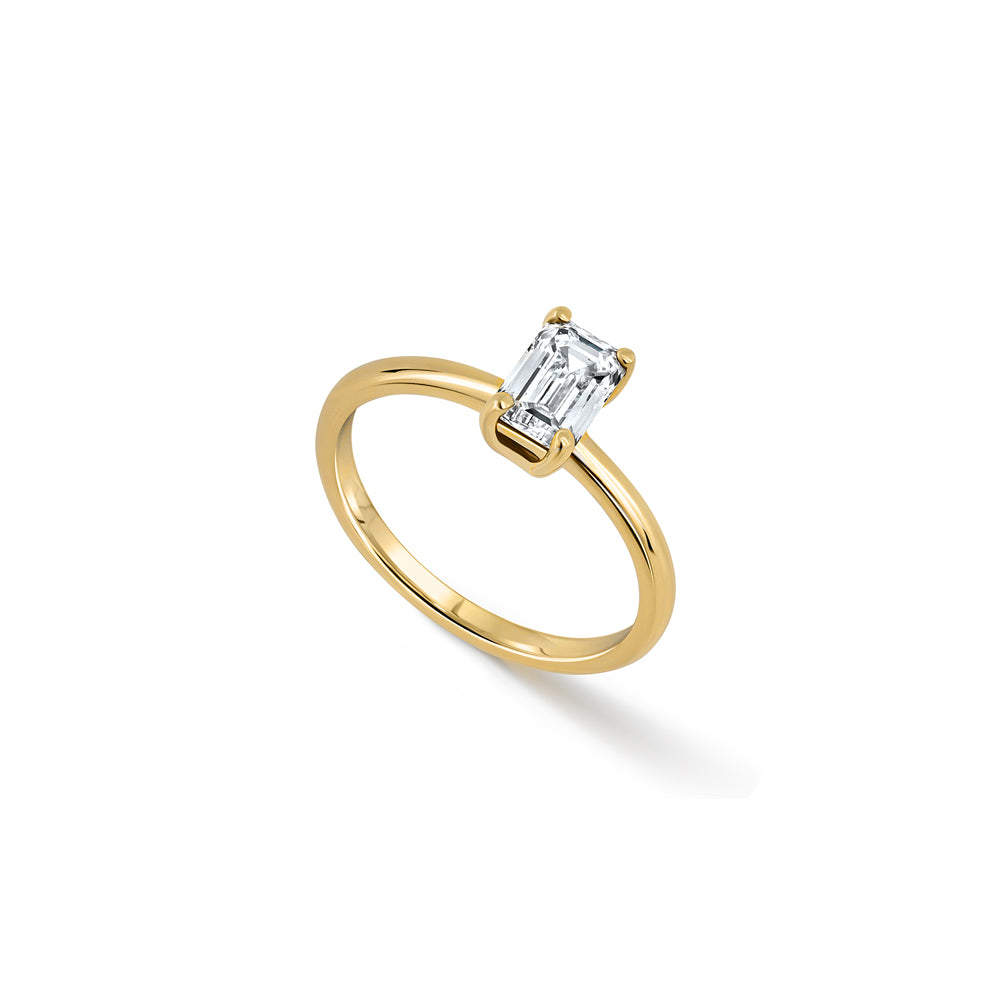 טבעת יהלום מעבדה אמרלד קאט במשקל 1 קראט