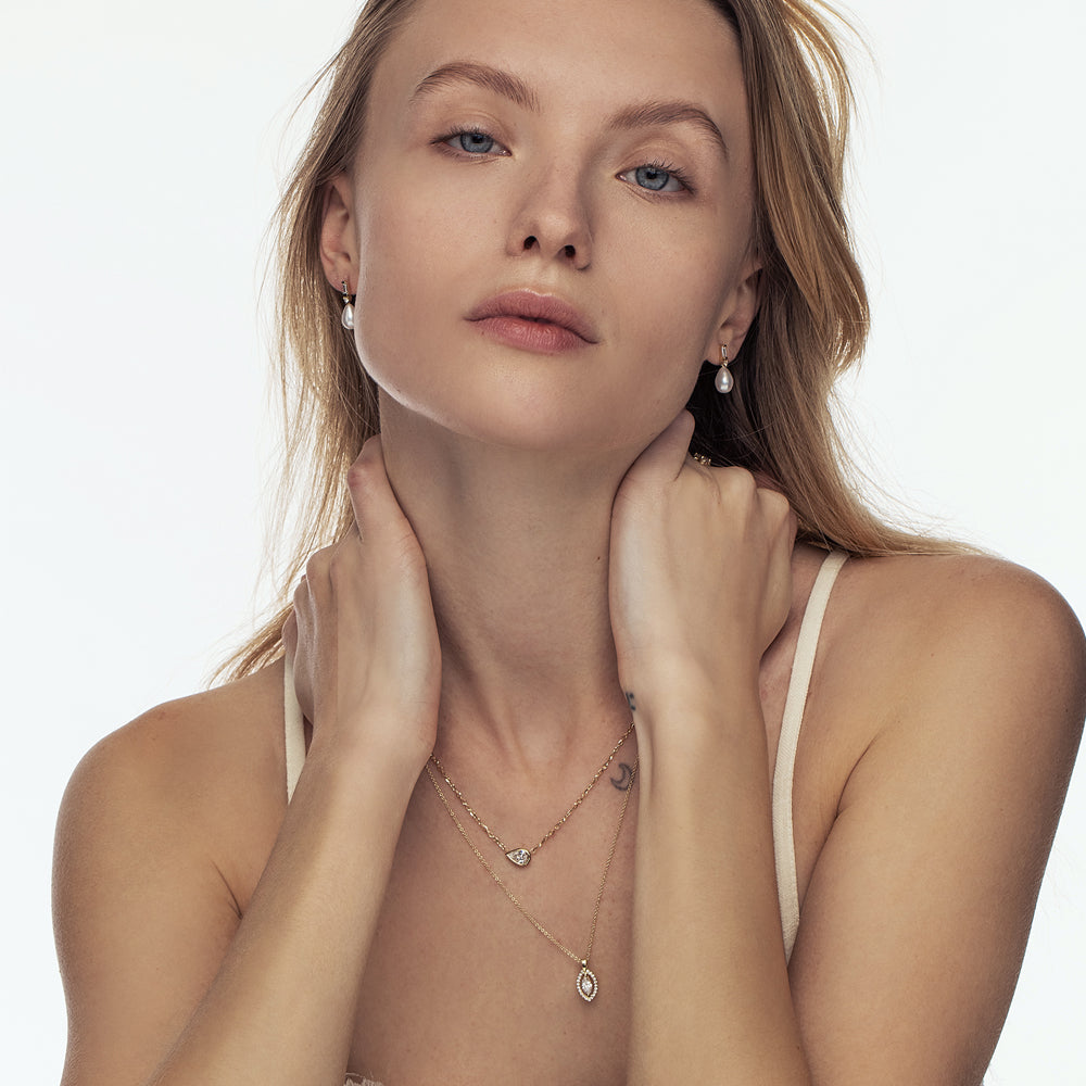 שרשרת זהב משובצת יהלום מעבדה בחיתוך מרקיזה בסגנון וינטג'