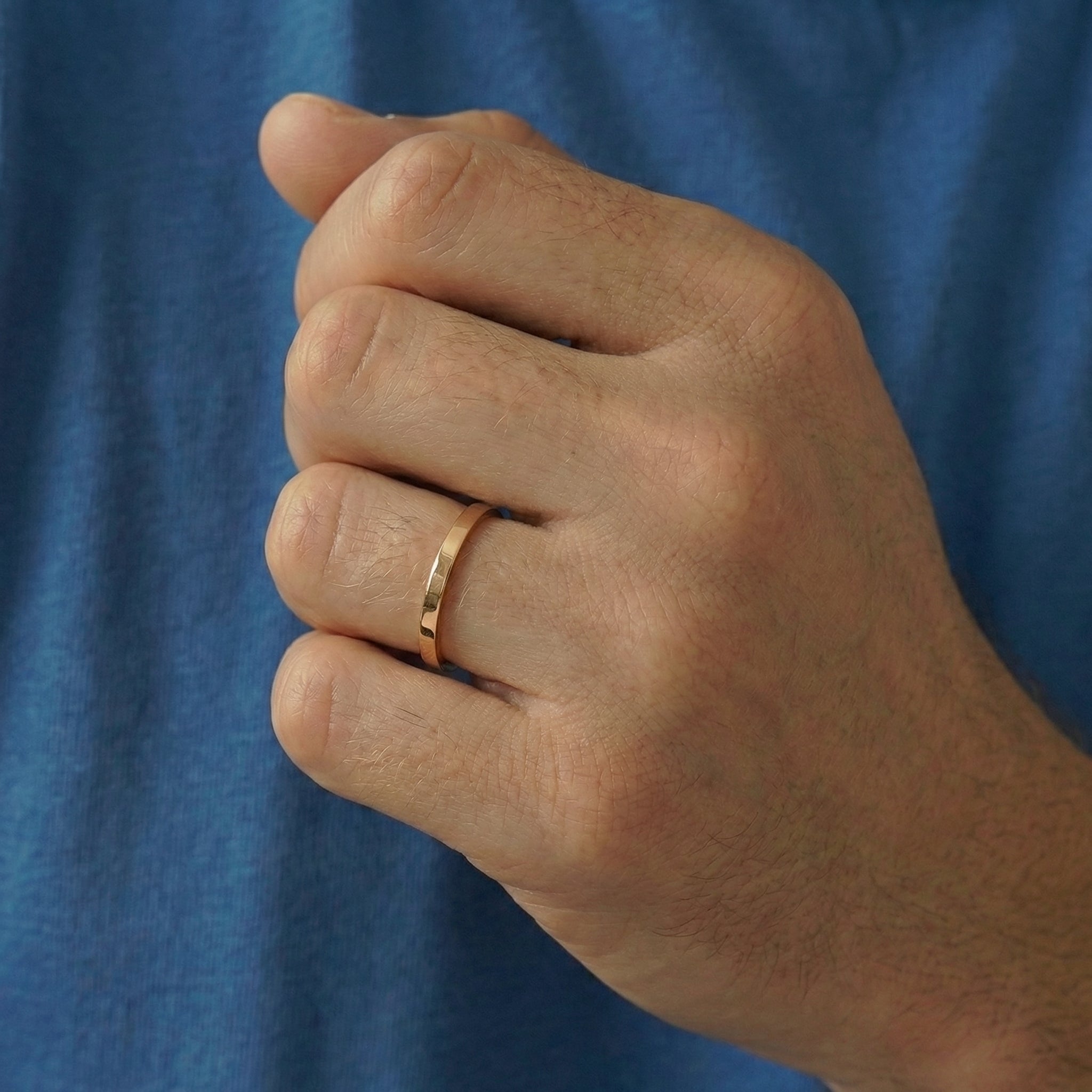 טבעת נישואין חלקה שטוחה רוחב 2 מ"מ